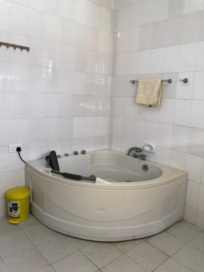 Apartamento Jambo Hideaway Dar es Salaam Exterior foto